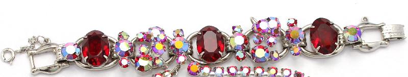 Front view of Red Oval Bracelet 5 Link