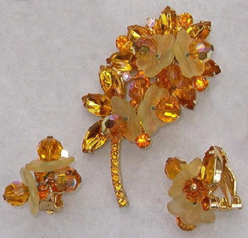 Front view of Topaz Navettes Brooch