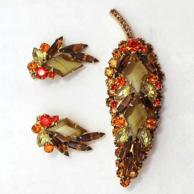 Front view of Topaz Diamond Givre Brooch