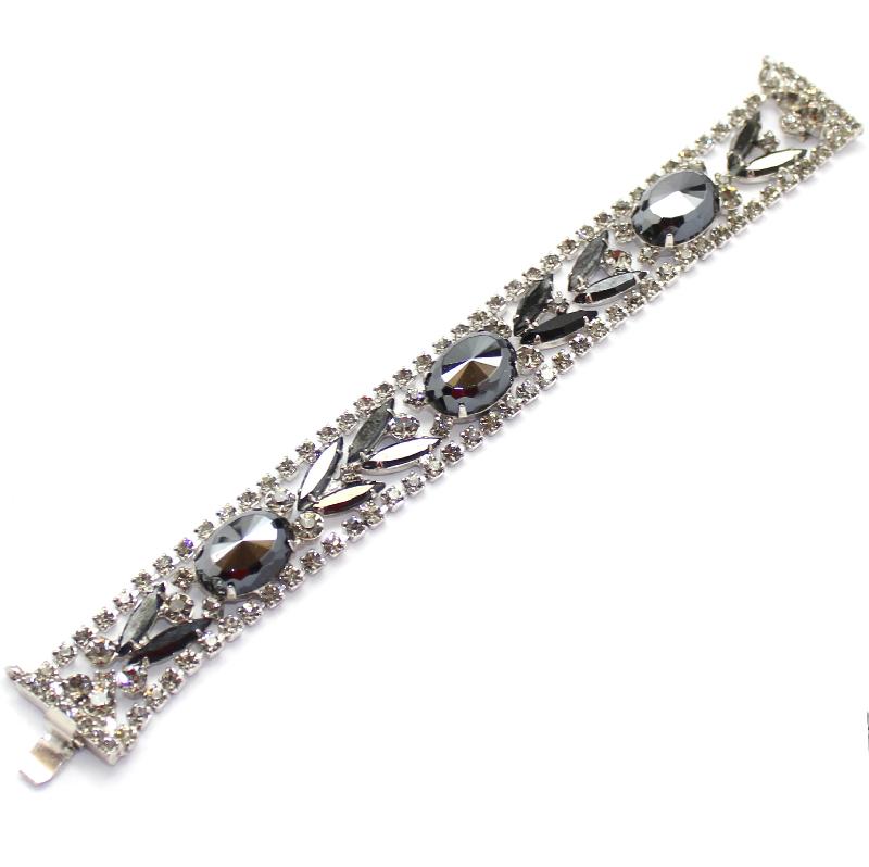 Front view of Hematite Oval Molded/Cut Bracelet Flat Push In