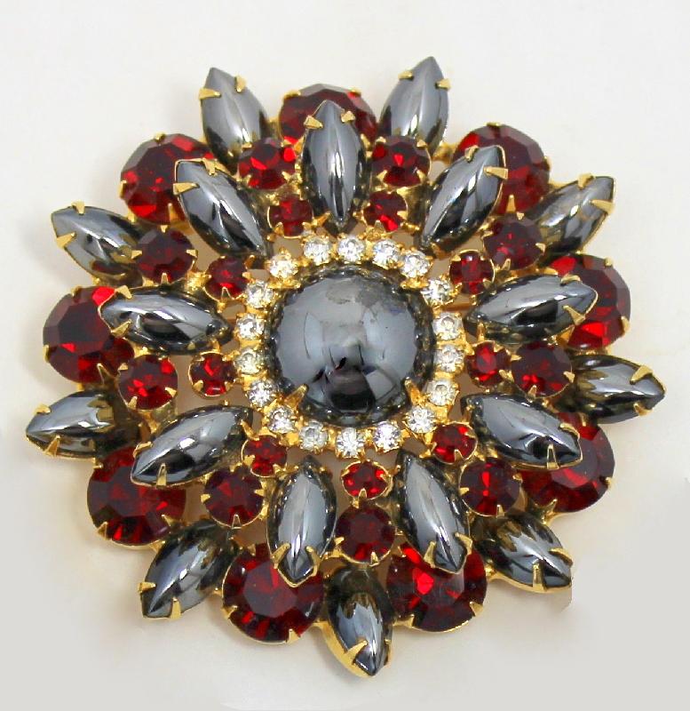 Front view of Hematite Cabochons Brooch