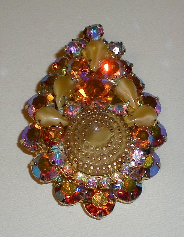 Front view of Yellow Birthday Cake Pin Pendant