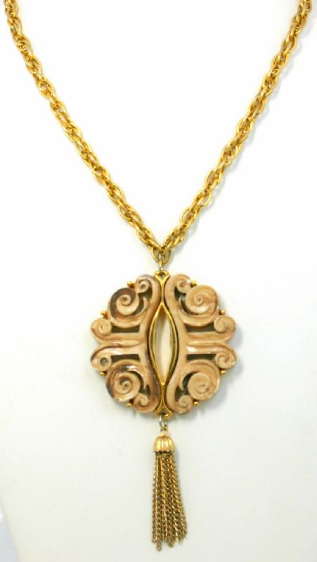 Front view of Topaz Plastic Pendant
