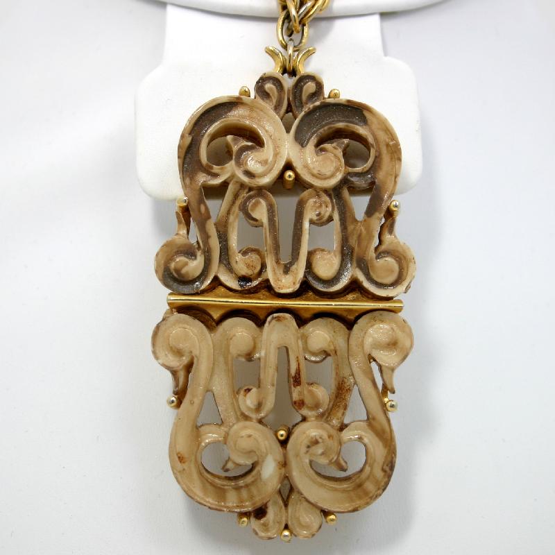 Front view of Topaz Plastic Pendant