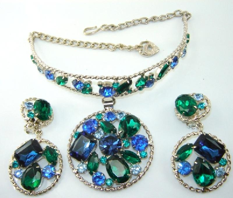 Front view of Multiple Colors Pear Earrings Clip