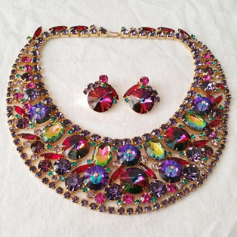 Front view of Purple (cardinal) Navettes Rivoli/Margarita Earrings Clip