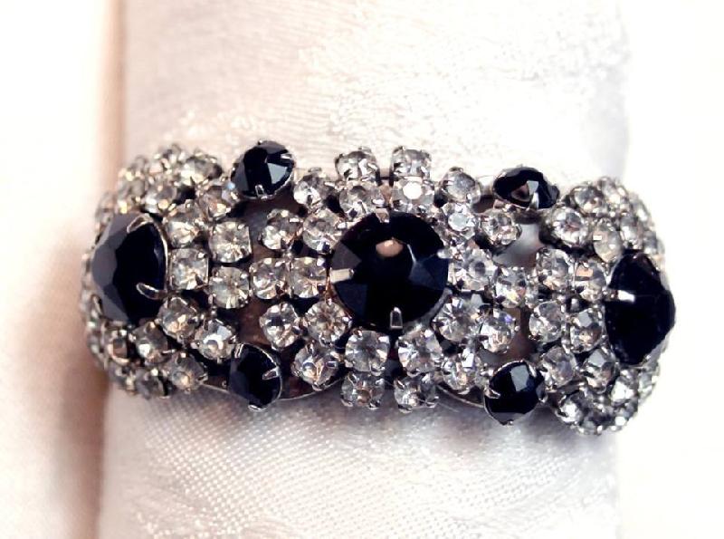 Front view of Black (jet) Chatons Only Bracelet Clamper