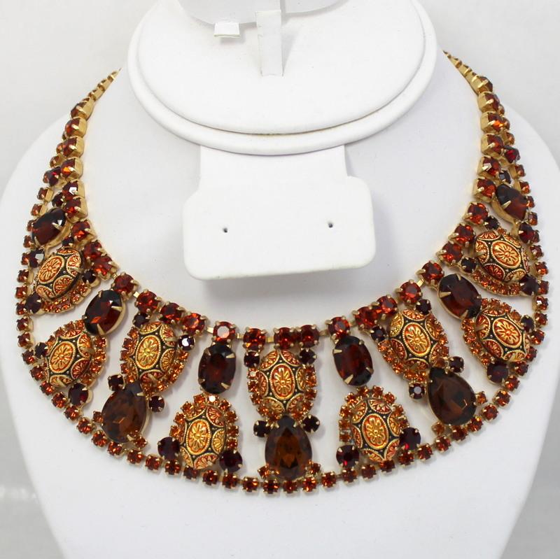 Front view of Topaz Oval Molded/Cut Necklace