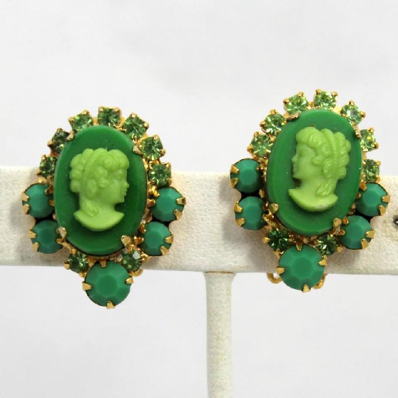 Front view of Green Cabochons Earrings Clip