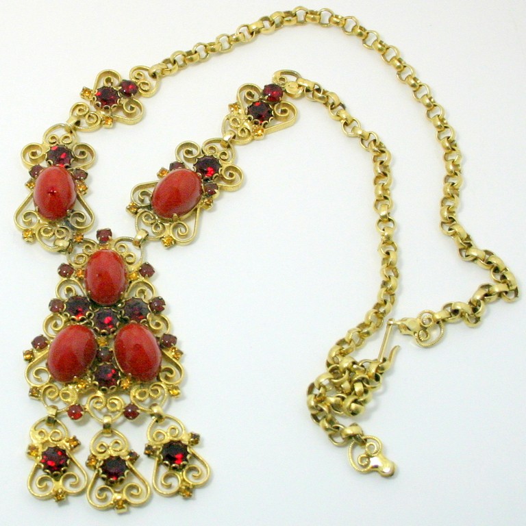 Front view of Red Cabochons Necklace