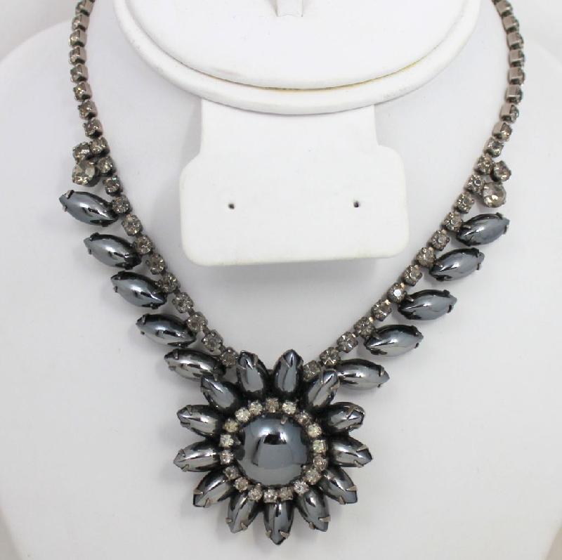 Front view of Hematite Cabochons Necklace