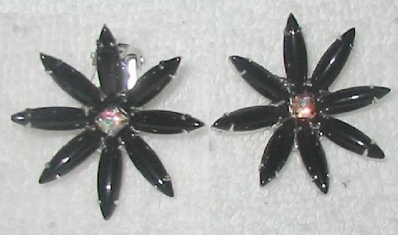 Front view of Black (jet) Navettes Earrings Clip