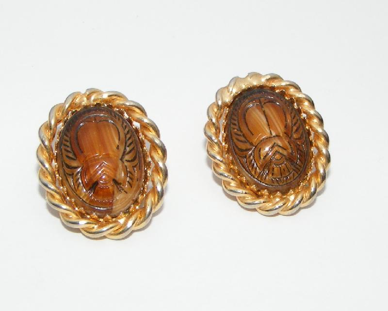 Front view of Topaz Cabochons Molded/Cut Earrings Clip