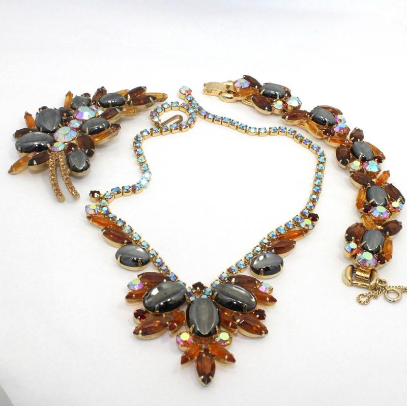 Front view of Hematite Scooped Bracelet 5 Link