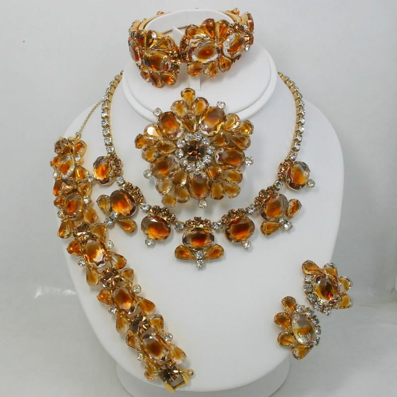 Front view of Topaz Oval Givre Necklace