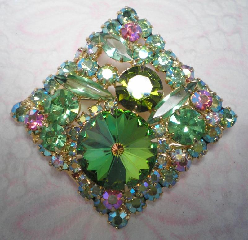 Front view of Green Navettes Rivoli/Margarita Brooch