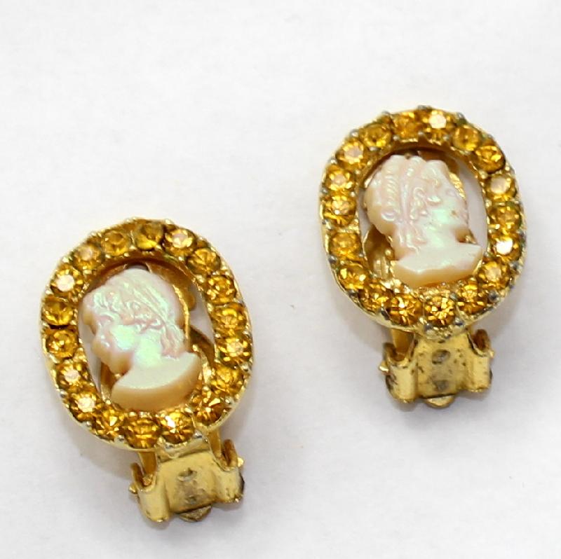 Front view of Topaz Chatons Only Earrings Clip