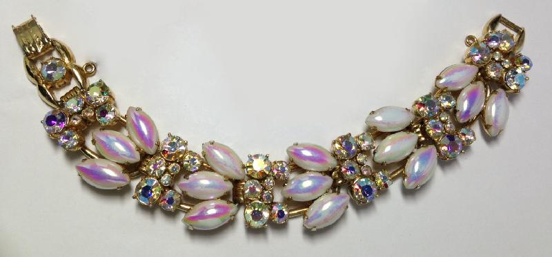 Front view of AB Cabochons Multi-Color/Shaded Bracelet 5 Link