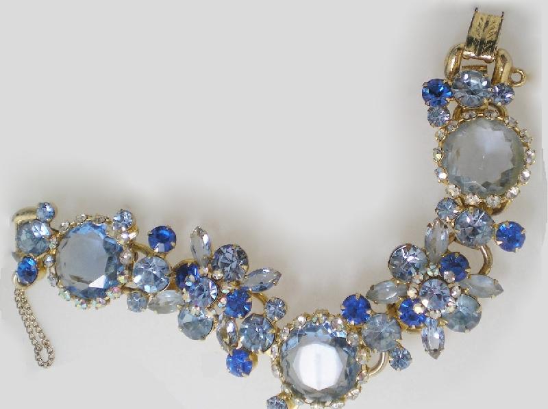 Front view of Blue Framed Disks Bracelet 5 Link