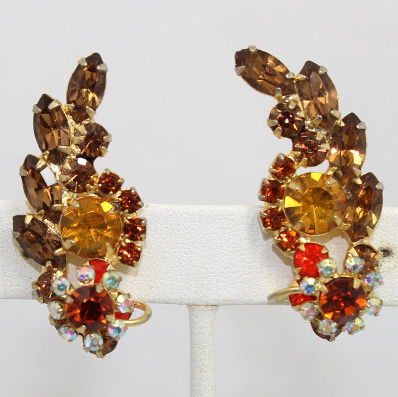 Front view of Topaz Navettes Earrings Clip