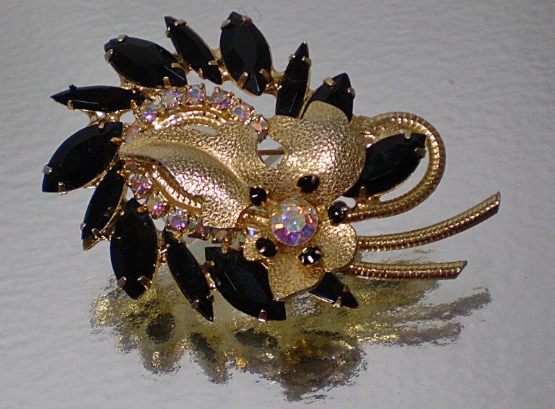 Front view of Black (jet) Navettes Brooch