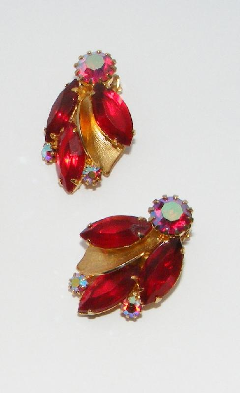 Front view of Red Navettes Earrings Clip