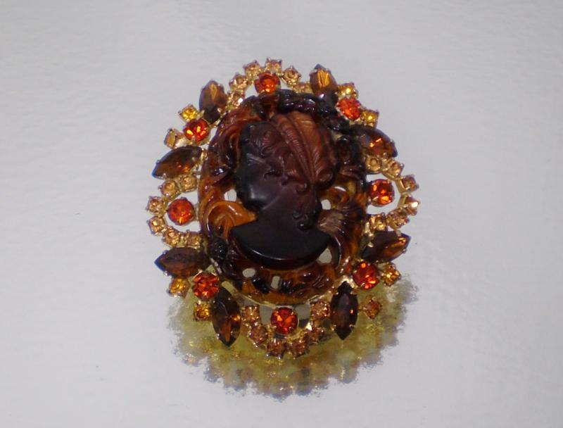 Front view of Topaz Navettes Brooch