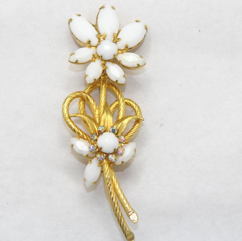 Front view of White (chalk Or Milk) Navettes Brooch