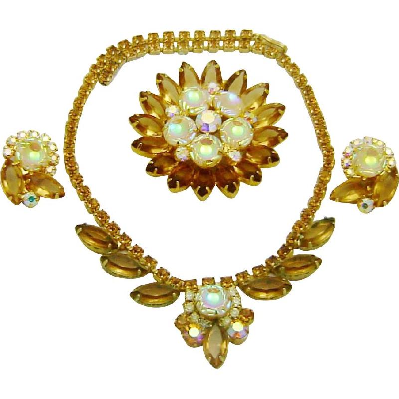 Front view of Topaz Scooped Molded/Cut Brooch