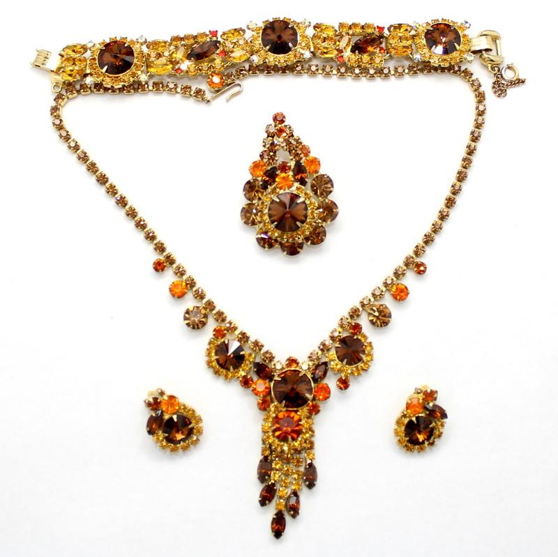 Front view of Topaz Navettes Rivoli/Margarita Earrings Clip