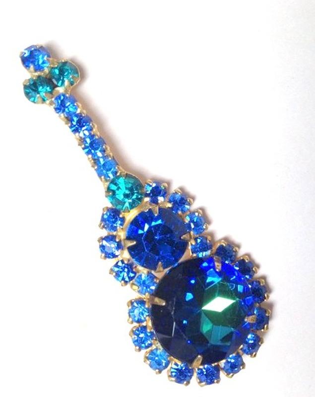 Front view of Blue Dentelle Multi-Color/Shaded Brooch