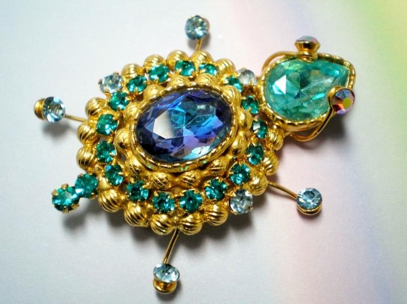 Front view of Blue Pear Multi-Color/Shaded Brooch