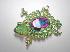 Green Pear Multi-Color/Shaded Brooch