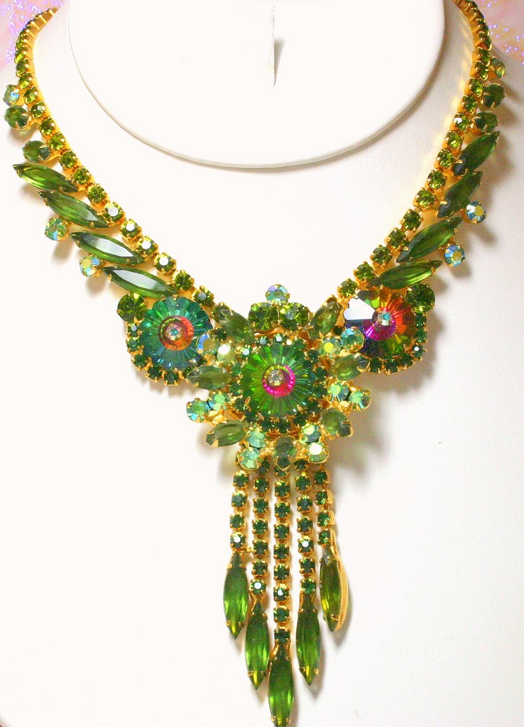 Front view of Green Navettes Rivoli/Margarita Necklace