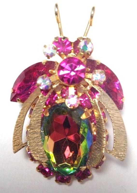 Front view of Pink Oval Multi-Color/Shaded Brooch