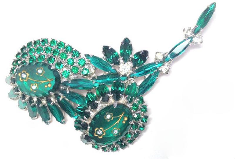Front view of Green Oval Molded/Cut Brooch