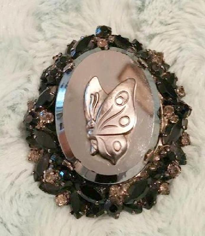 Front view of Hematite Oval Molded/Cut Brooch