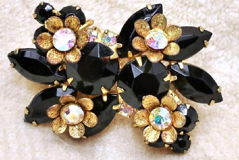 Front view of Black (jet) Navettes Brooch