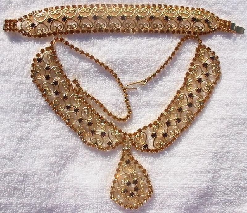 Front view of Topaz Chatons Only Necklace