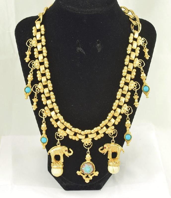 Front view of Turquoise Cabochons Molded/Cut Necklace