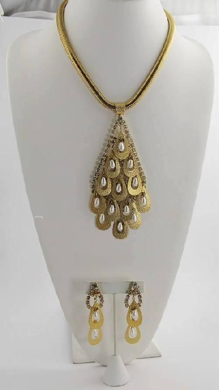 Front view of Clear Chatons Only Necklace