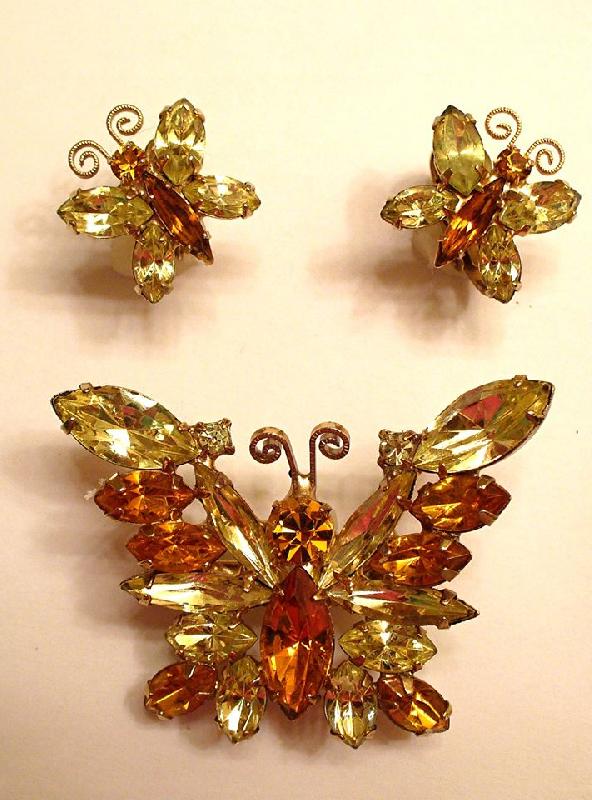 Front view of Yellow Navettes Earrings Clip