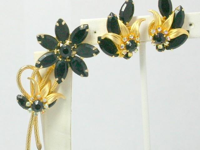 Front view of Black (jet) Navettes Brooch