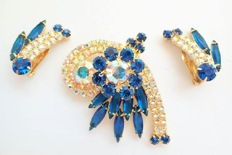 Front view of Blue Navettes Brooch