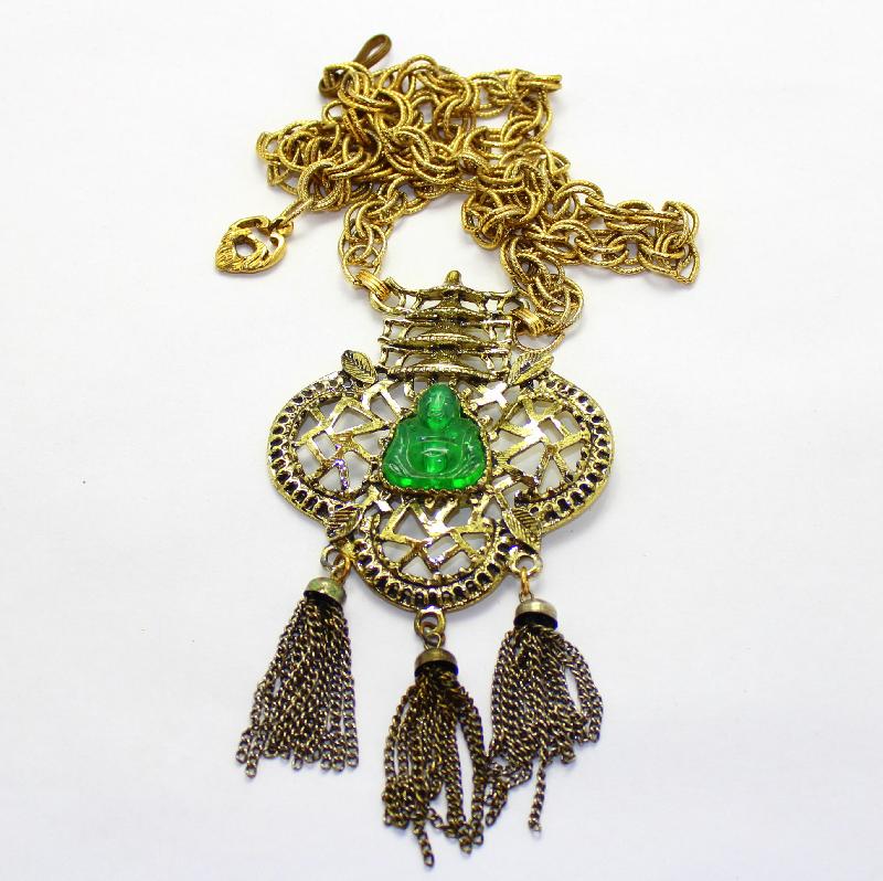 Front view of Green Chatons Only Pendant