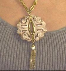 Chatons Only Plastic Pendant