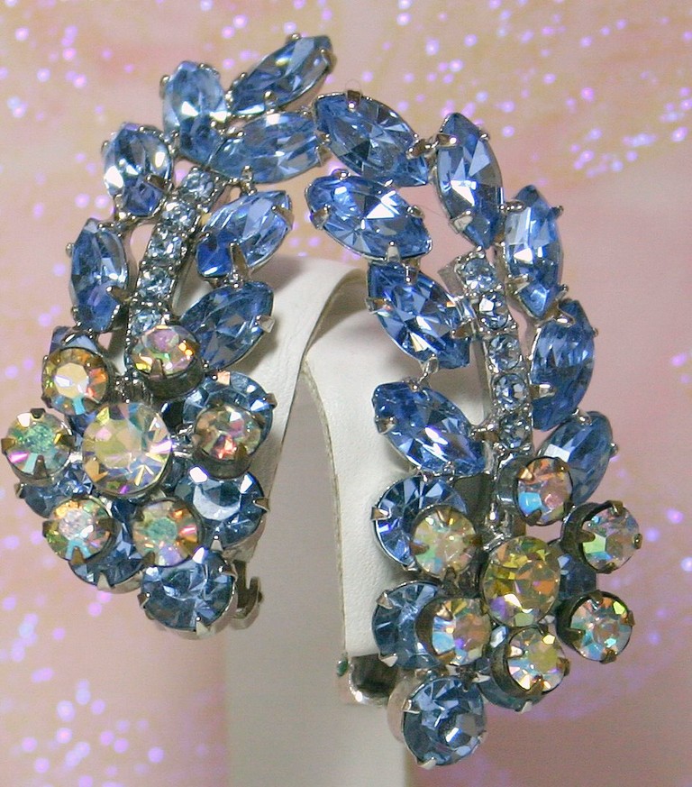 Front view of Blue Navettes Earrings Clip