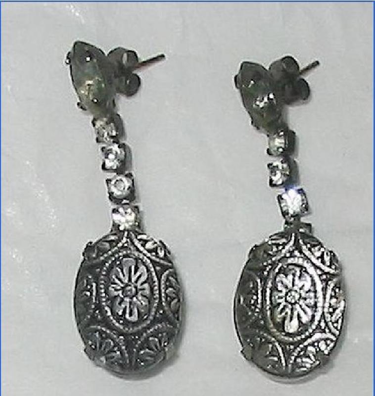 Front view of Clear Cabochons Molded/Cut Earrings Pierced