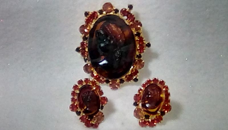 Front view of Topaz Oval Molded/Cut Earrings Clip