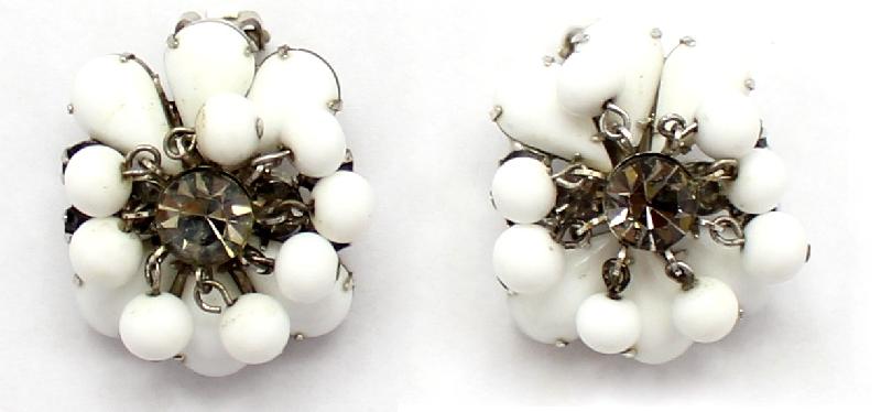 Front view of Gray (black Diamond) Pear Earrings Clip